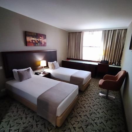 Skyna Hotel ルアンダ エクステリア 写真